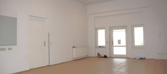 5-salle Bâtiment à Burgenlandkreis, Germany No. 274305 5