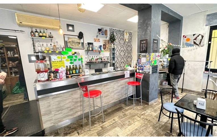 2 rooms Commercial property in Grugliasco, Italy No. 253161