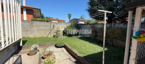 3 Schlafzimmer Villa in Busto Garolfo, Italy, Nr. 294991 24