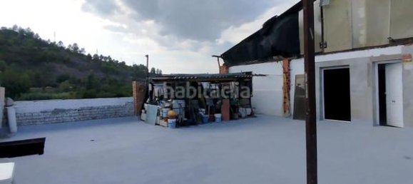 1076m² Commercial property in Sallent, Spain No. 145544 14