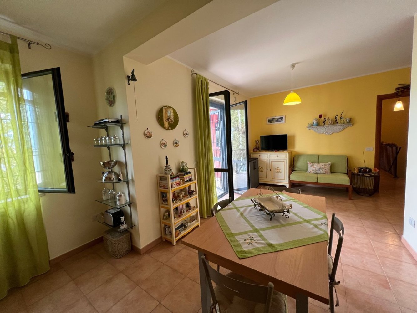 6غرفة منزل ذو طابقين في Rende, Italy رقم 180980