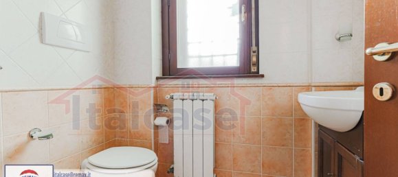 2 bedrooms Apartment in Rome, Italy No. 46706 13