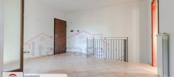2 bedrooms Apartment in Rome, Italy No. 46706 5