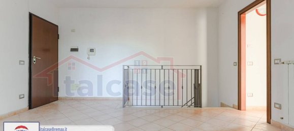 2 bedrooms Apartment in Rome, Italy No. 46706 6