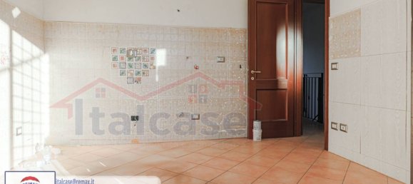 2 bedrooms Apartment in Rome, Italy No. 46706 9