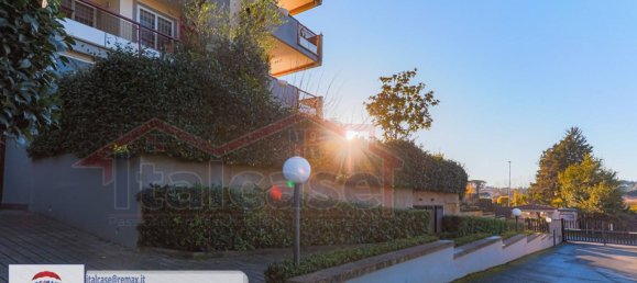 2 bedrooms Apartment in Rome, Italy No. 46706 2