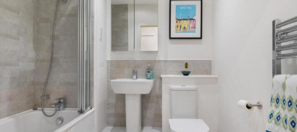 2 bedrooms Apartment in London, United Kingdom No. 3578 10