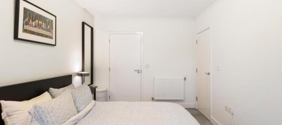 2 bedrooms Apartment in London, United Kingdom No. 3578 8