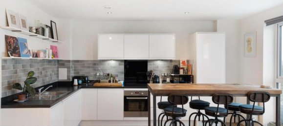 2 bedrooms Apartment in London, United Kingdom No. 3578 14