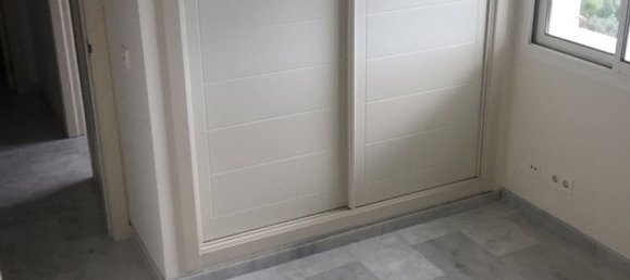 4 bedrooms Duplex in Estepona, Spain No. 147532 6