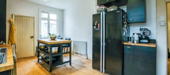 4 bedrooms House in South Croydon, United Kingdom No. 10473 5