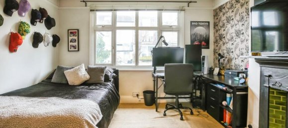 4 bedrooms House in South Croydon, United Kingdom No. 10473 15