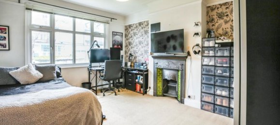 4 bedrooms House in South Croydon, United Kingdom No. 10473 12