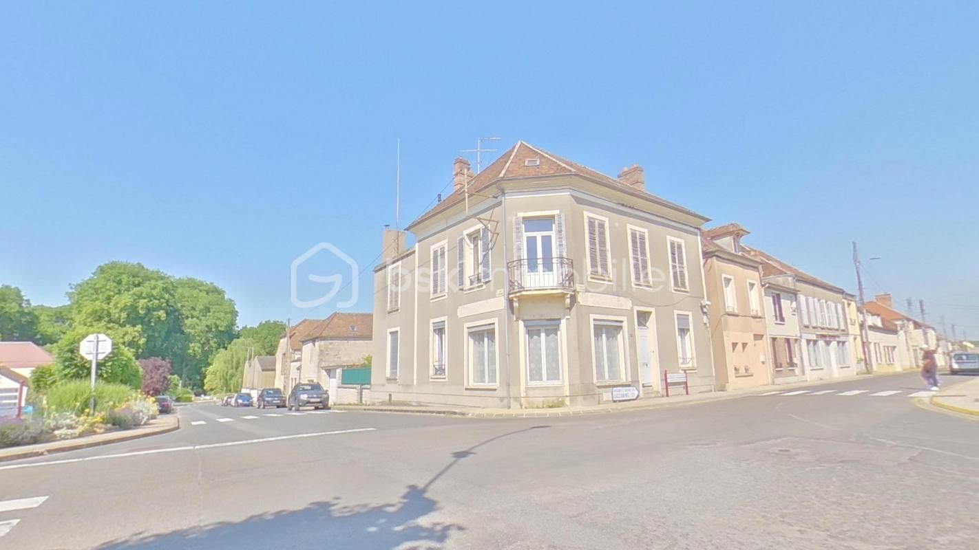 5 bedrooms House in Bray-sur-Seine, France No. 351621