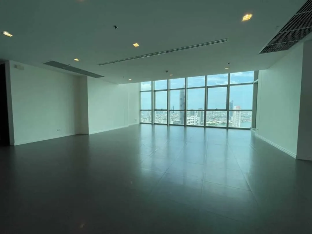 5 bedrooms Duplex in Khlong San, Thailand No. 65064