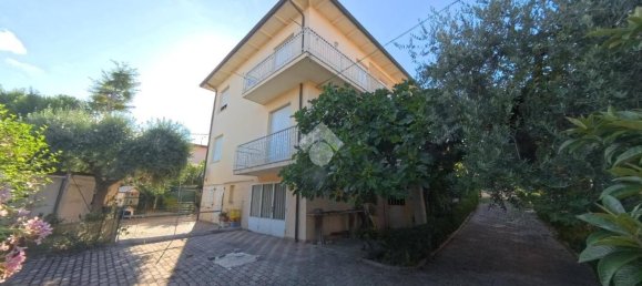 2 bedrooms Apartment in Civitanova Marche, Italy No. 271302 2