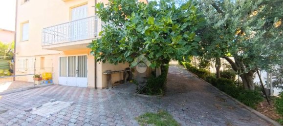 2 bedrooms Apartment in Civitanova Marche, Italy No. 271302 3