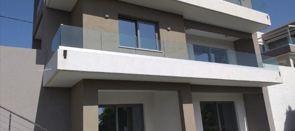 4 bedrooms Villa in Limassol, Cyprus No. 2205 2