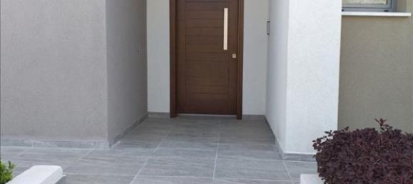 4 bedrooms Villa in Limassol, Cyprus No. 2205 4