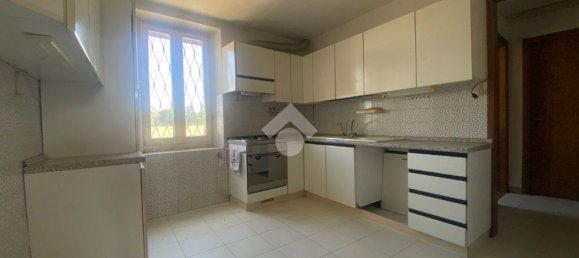 Casa de 3 dormitorios en Sale, Italy No. 167134 9