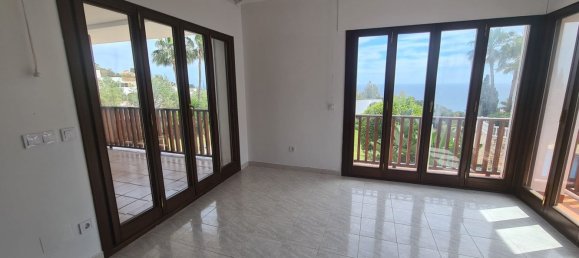 Дом с 8 спальнями в Бенальмадена, Испания № 147991 18