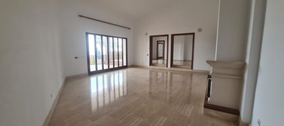 Дом с 8 спальнями в Бенальмадена, Испания № 147991 10