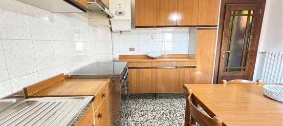 4 غرف نوم شقة في Pontedera, Italy رقم 364491 10