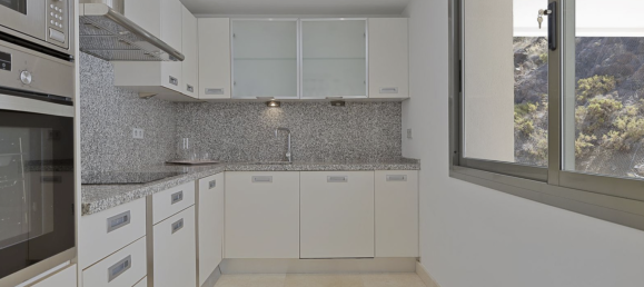 2 bedrooms Apartment in Benahavis, Spain No. 44844 14