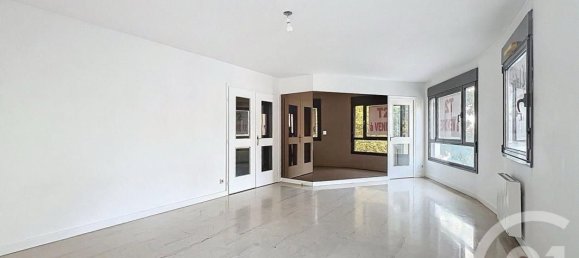 1 bedroom Apartment in Lyon, France No. 335324 2