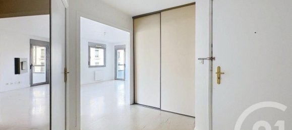 1 bedroom Apartment in Lyon, France No. 335324 4