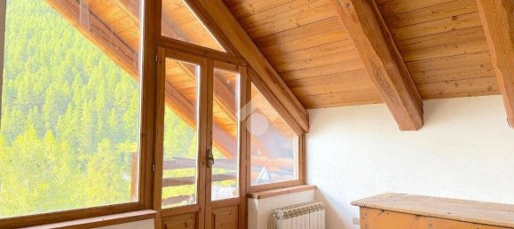 Apartamento de 3 dormitorios en Sauze di Cesana, Italy No. 262235 2