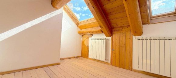 Apartamento de 3 dormitorios en Sauze di Cesana, Italy No. 262235 11