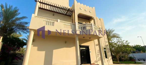 3 bedrooms Villa in Doha, Qatar No. 1880 2