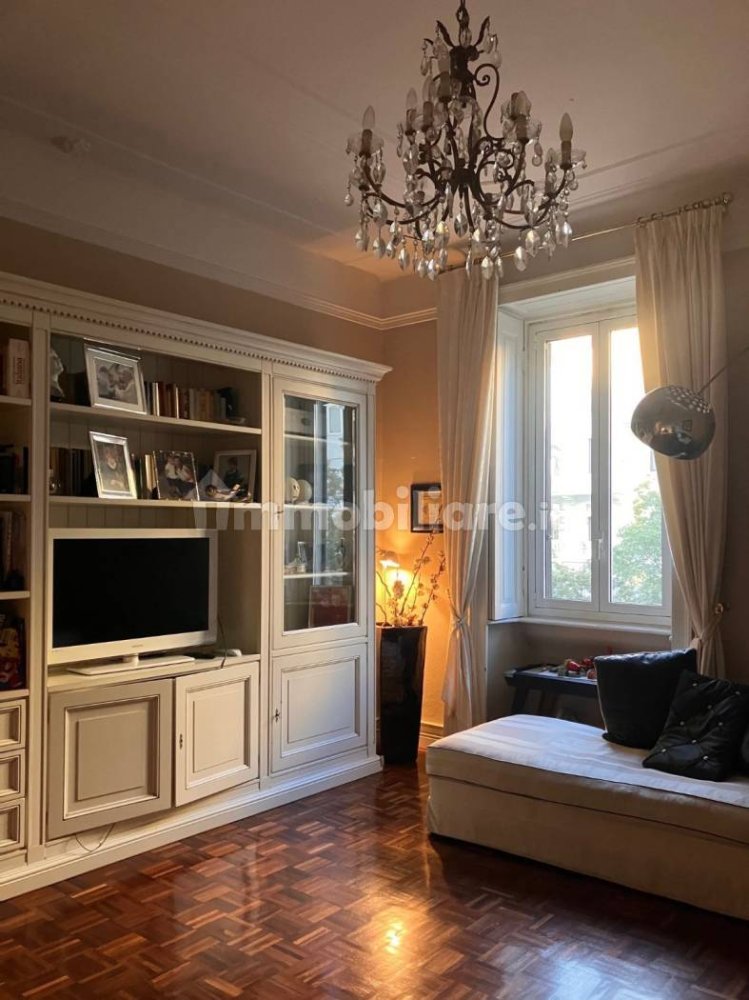 2 bedrooms Apartment in Milan, Italy No. 337887