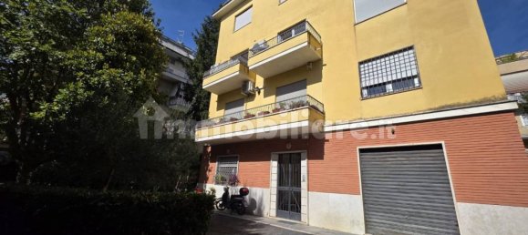 Apartamento de 2 dormitorios en Rome, Italy No. 330936 10