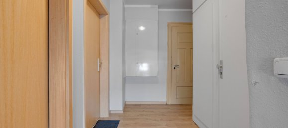 Здание с 12 комнатами в Кульмбах, Германия № 52870 31