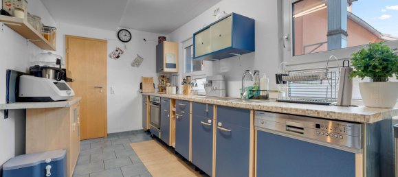 Здание с 12 комнатами в Кульмбах, Германия № 52870 14