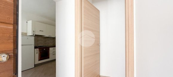 Apartamento T2 em L'Aquila, Italy N.º 297351 3