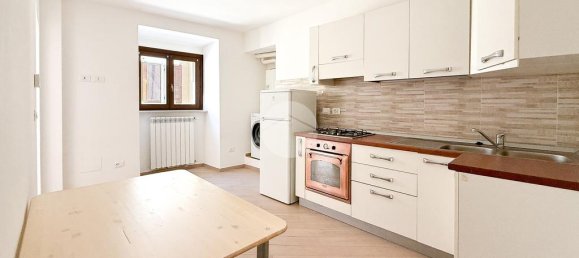 Apartamento T2 em L'Aquila, Italy N.º 297351 6
