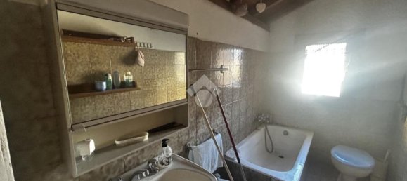 4 rooms House in Montemezzo, Italy No. 60191 10