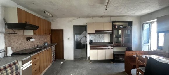 4 rooms House in Montemezzo, Italy No. 60191 5