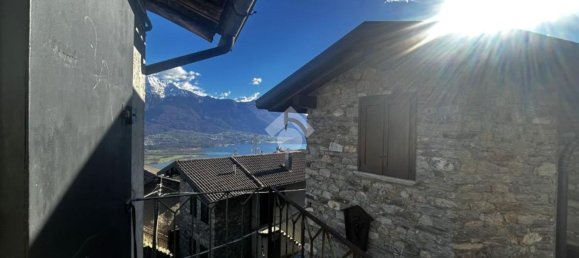 4 rooms House in Montemezzo, Italy No. 60191 6