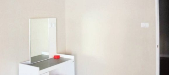 5 bedrooms Condo in Huai Khwang, Thailand No. 16695 2