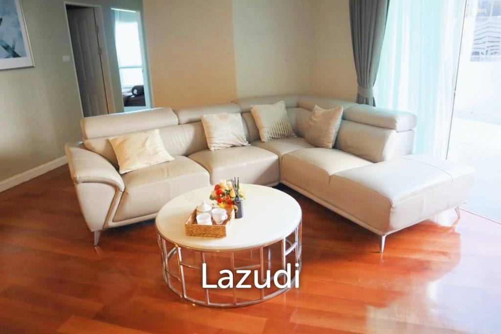 5 bedrooms Condo in Huai Khwang, Thailand No. 16695