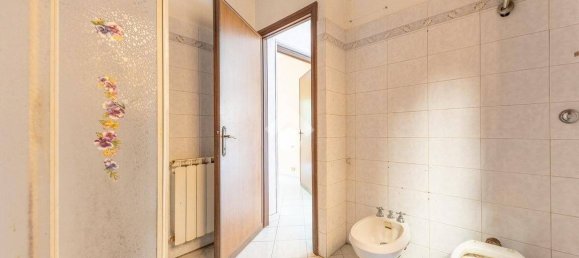 3 bedrooms Apartment in Rome, Italy No. 278002 17