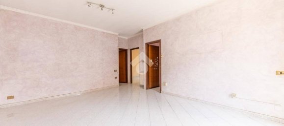 3 bedrooms Apartment in Rome, Italy No. 278002 4
