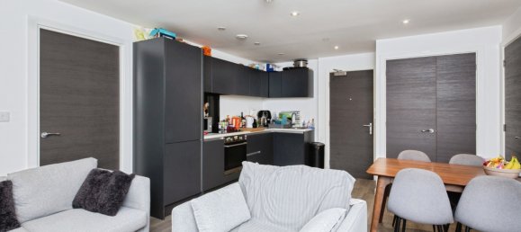 2 bedrooms Apartment in Salford, United Kingdom No. 2005 3