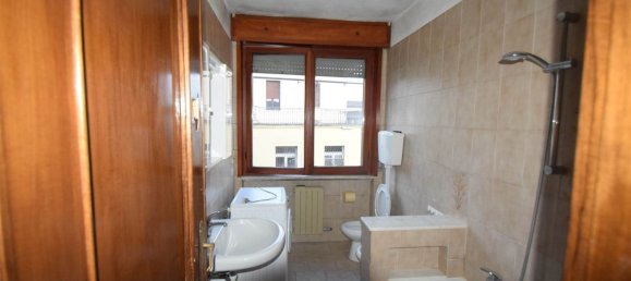 Квартира с 3 комнатами в Роттофрено, Италия № 215352 8