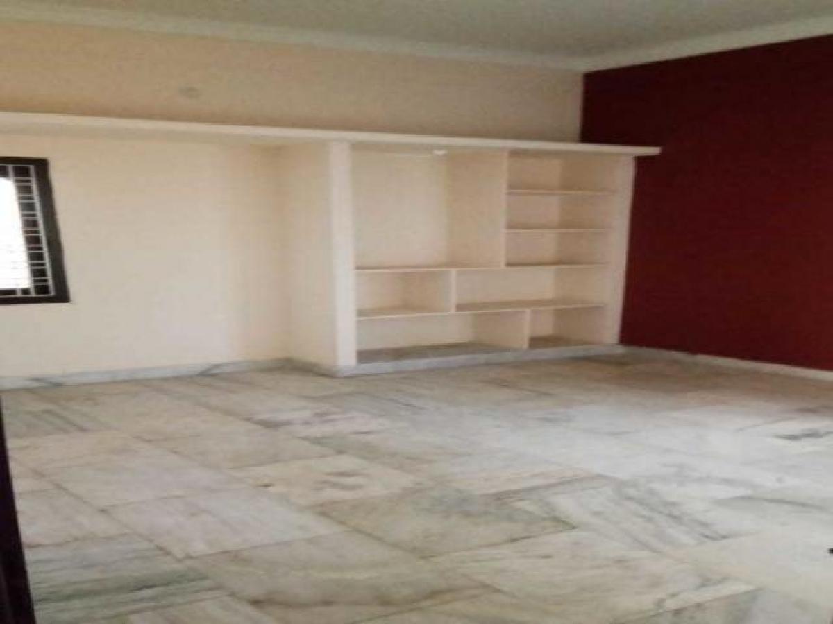 Casa de 2 dormitorios en Hyderabad, India No. 12448