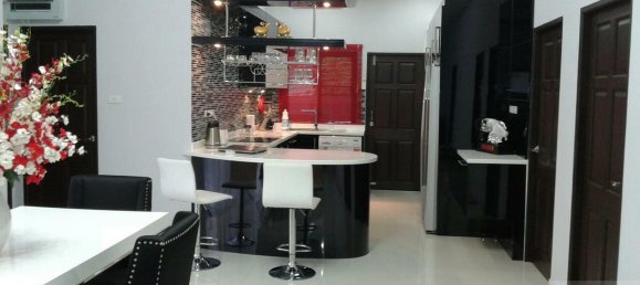 4 bedrooms Cafe / restaurant in Pattaya, Thailand No. 938 9